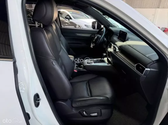 Mazda CX-8 Luxury 2021 - Chất xe đẹp - Nội thất xe còn mới