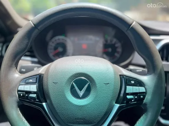 VinFast LUX A2.0 Tiêu chuẩn 2022 - CHẤT XE ĐẸP - CÓ SẴN GIAO NGAY