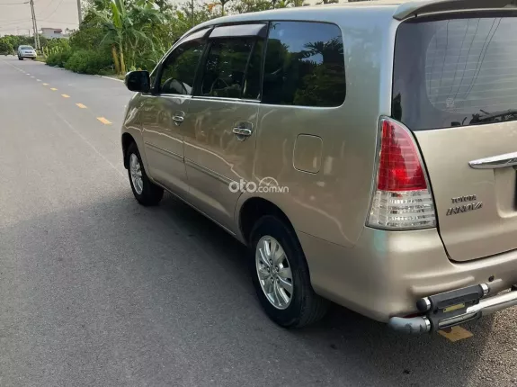 Toyota Innova 2.0G 2010 - Xe đẹp chất, Mọi chức năng còn tốt. Giá rẻ, nhiều chỗ. Alo 0974924256 - 0976488024