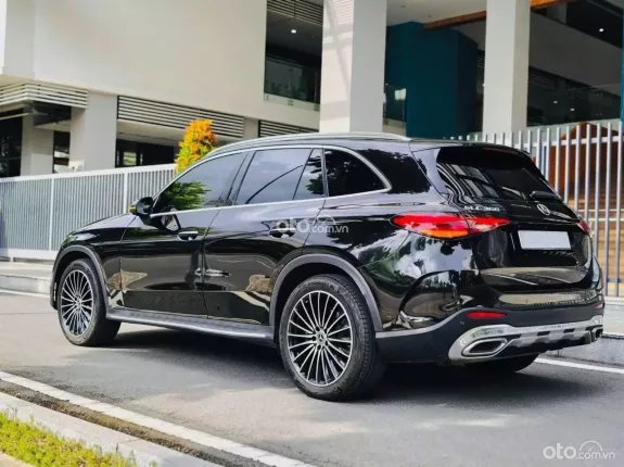 Mercedes-Benz GLC 300 4Matic 2023 - 19000