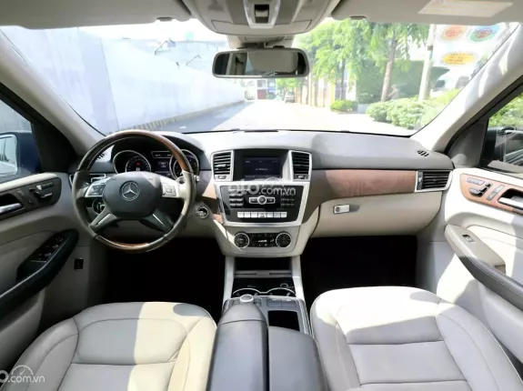 Mercedes-Benz ML 350 2012 - Xám kem