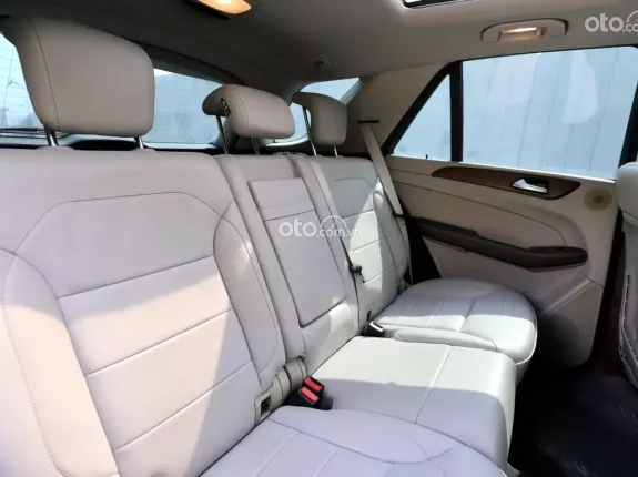 Mercedes-Benz ML 350 2012 - Xám kem