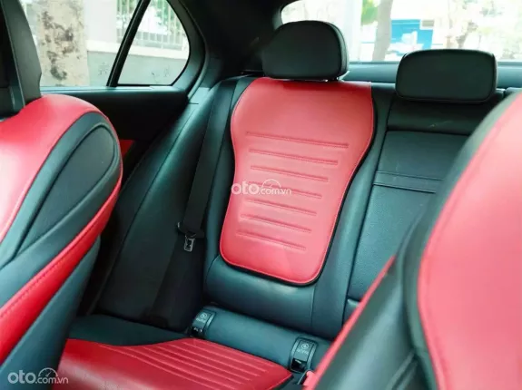 Mercedes-Benz C43 3.0 V6 2023 - Đen Đỏ