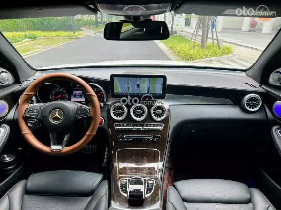 Mercedes-Benz GLC 200 2018 - Trắng Ngọc Trinh - ĐỘ FULL Option