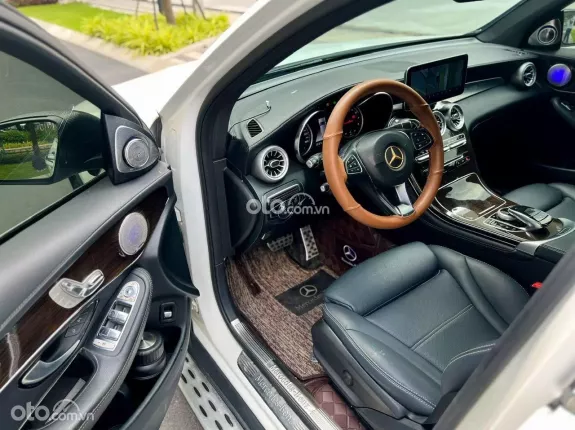 Mercedes-Benz GLC 200 2018 - Trắng Ngọc Trinh - ĐỘ FULL Option