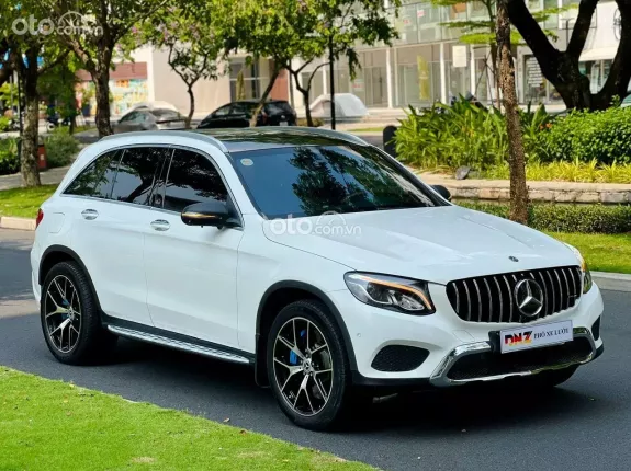 Mercedes-Benz GLC 200 2018 - Trắng Ngọc Trinh - ĐỘ FULL Option