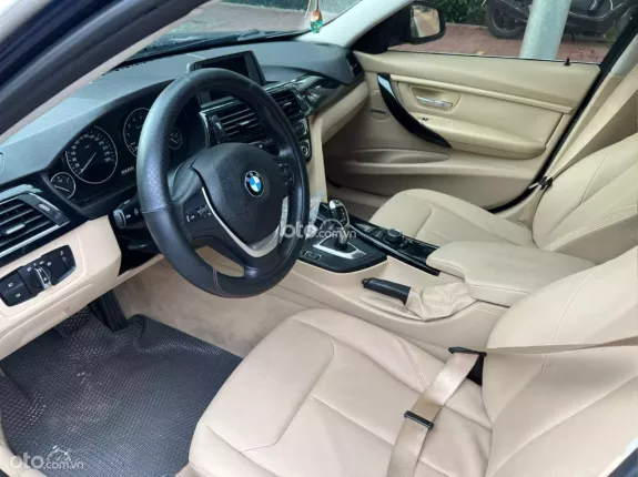 BMW 320i Sport Line 2017 - Xanh Kem giá tốt giao ngay