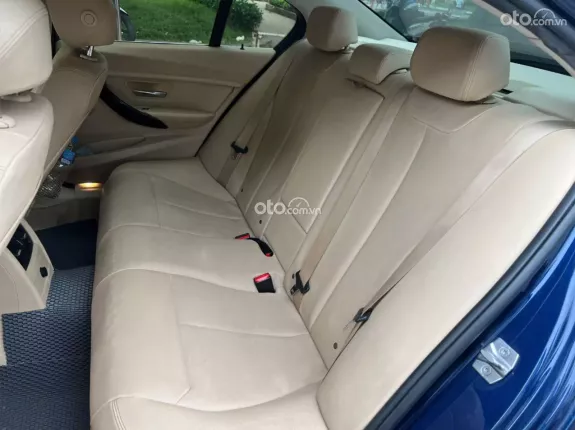 BMW 320i Sport Line 2017 - Xanh Kem giá tốt giao ngay