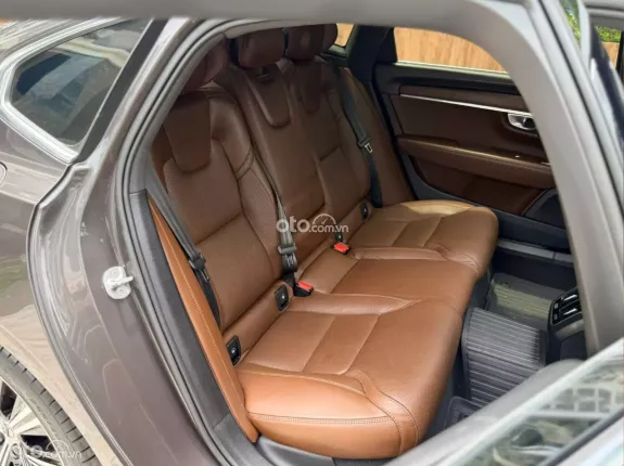 Volvo S90 Ultimate AWD 2022 - Xe đẹp bảo dưỡng đầy đủ
