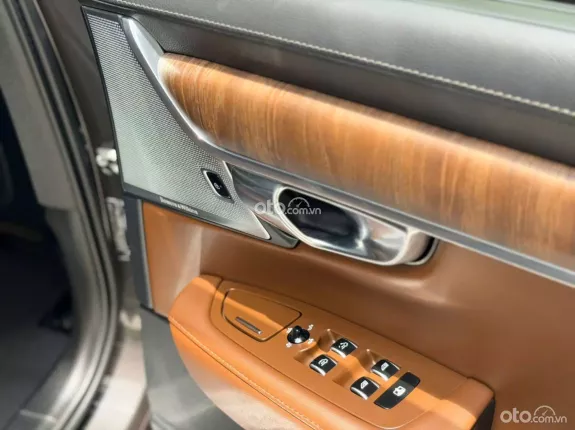 Volvo S90 Ultimate AWD 2022 - Xe đẹp bảo dưỡng đầy đủ