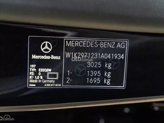 Mercedes-Benz EQS 580 4Matic 2023 - Xe đen nội thất kem, siêu lướt