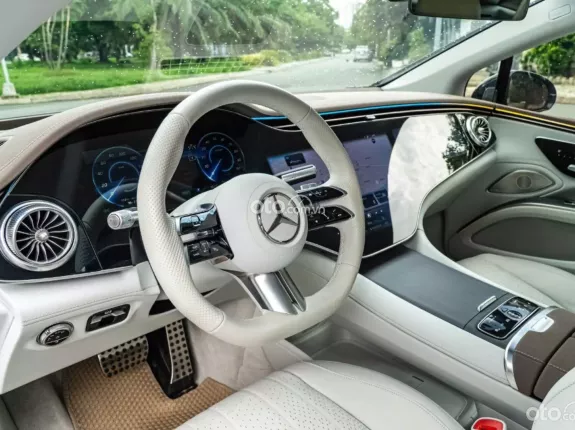 Mercedes-Benz EQS 580 4Matic 2023 - Xe đen nội thất kem, siêu lướt