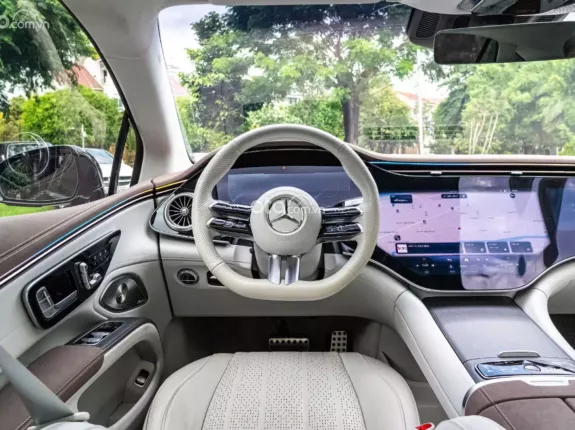 Mercedes-Benz EQS 580 4Matic 2023 - Xe đen nội thất kem, siêu lướt