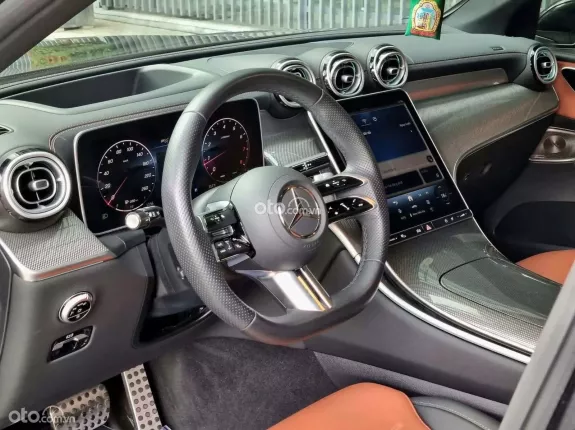 Mercedes-Benz GLC 300 4Matic V1 2024 - Xám 13000km