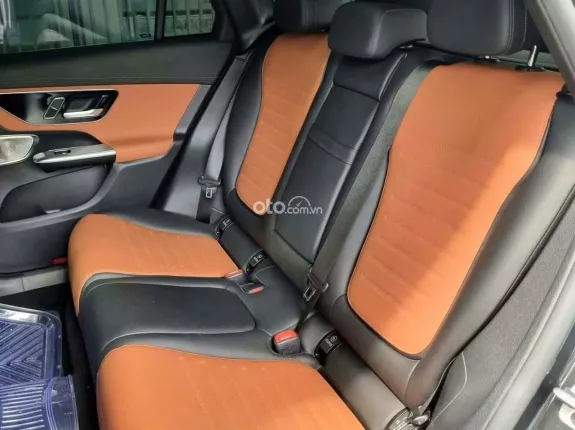 Mercedes-Benz GLC 300 4Matic V1 2024 - Xám 13000km