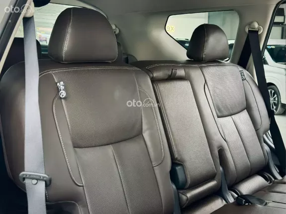 Nissan Terra 2.5L V 4WD 7AT 2019 - Xe gia đình sử dụng cực ít