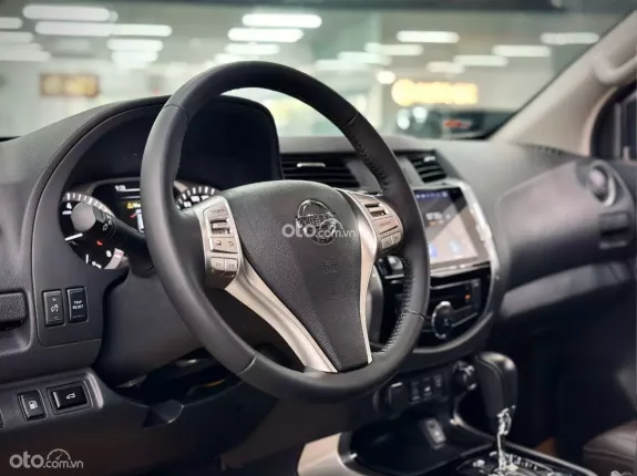 Nissan Terra 2.5L V 4WD 7AT 2019 - Xe gia đình sử dụng cực ít