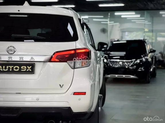 Nissan Terra 2.5L V 4WD 7AT 2019 - Xe gia đình sử dụng cực ít