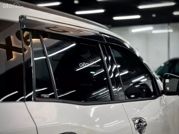 Nissan Terra 2.5L V 4WD 7AT 2019 - Xe gia đình sử dụng cực ít