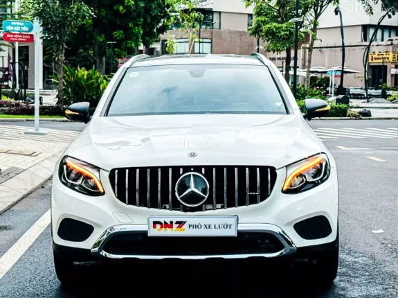 Mercedes-Benz GLC 200 4Matic 2019 - Option gần 300 triệu