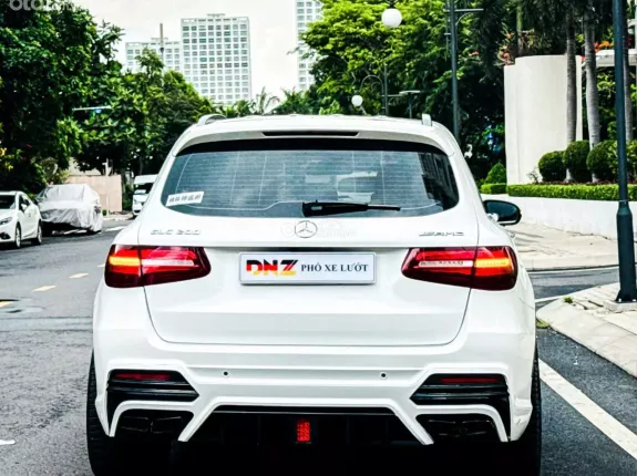 Mercedes-Benz GLC 200 4Matic 2019 - Option gần 300 triệu