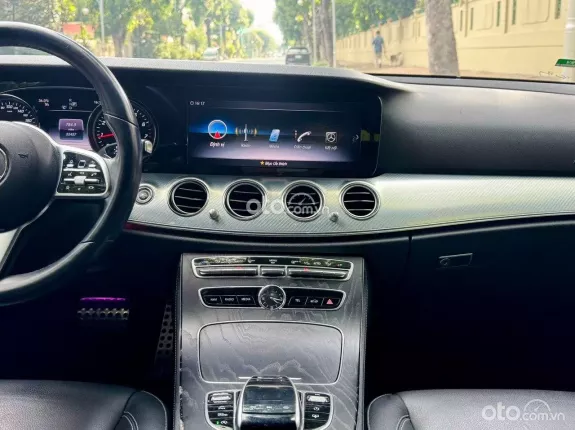 Mercedes-Benz E200 Sport 2020 - Ưu đãi cực tốt