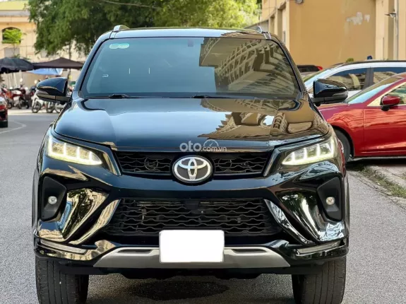 Toyota Fortuner 2.4 AT 4x2 Legender 2020 - Đẹp