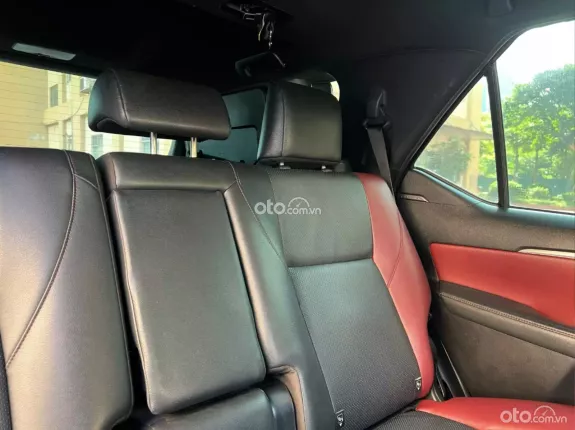 Toyota Fortuner 2.4 AT 4x2 Legender 2020 - Đẹp