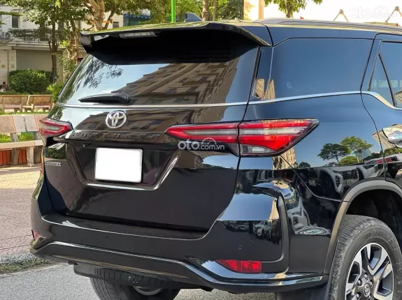 Toyota Fortuner 2.4 AT 4x2 Legender 2020 - Đẹp