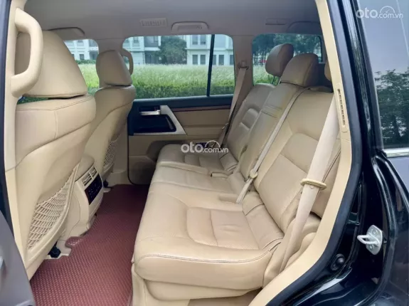 Toyota Land Cruiser VX 4.6 V8 2016 - Toyota Land Cruiser VX 4.6 V8 sx2016 siêu đẹp