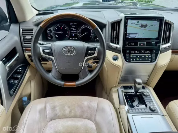 Toyota Land Cruiser VX 4.6 V8 2016 - Toyota Land Cruiser VX 4.6 V8 sx2016 siêu đẹp