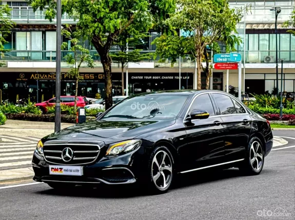Mercedes-Benz E200 Sport 2020 - Xe đẹp như mới