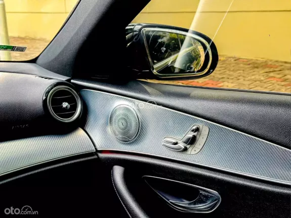 Mercedes-Benz E200 Sport 2020 - Xe đẹp như mới