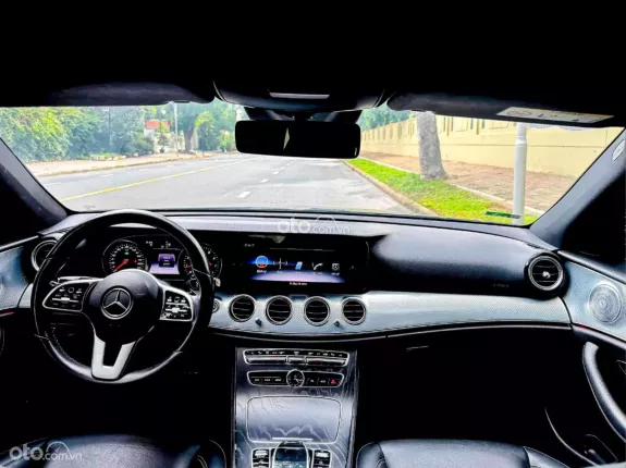 Mercedes-Benz E200 Sport 2020 - Xe đẹp như mới