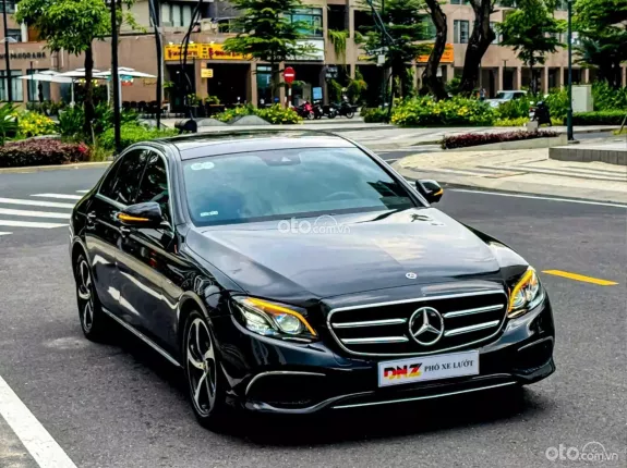 Mercedes-Benz E200 Sport 2020 - Xe đẹp như mới