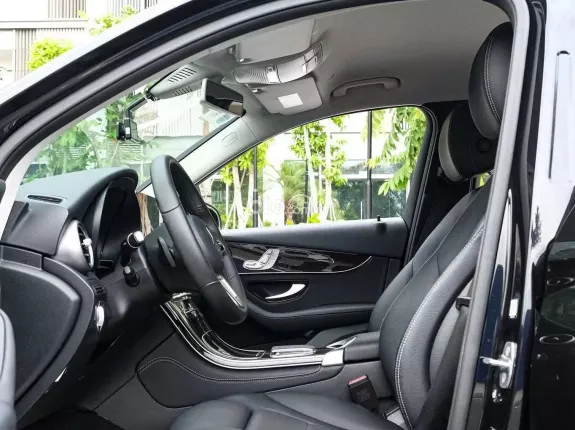 Mercedes-Benz GLC 200 2019 - Một chủ mua mới - Bảo trì bảo dưỡng full lịch sử hãng