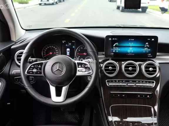 Mercedes-Benz GLC 200 2019 - Một chủ mua mới - Bảo trì bảo dưỡng full lịch sử hãng