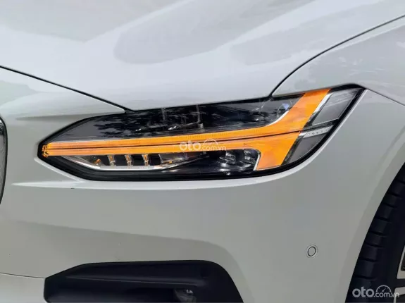Volvo S90 Ultimate AWD 2023 - Xe đăng ký tháng 8/2024