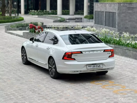 Volvo S90 Ultimate AWD 2023 - Xe đăng ký tháng 8/2024