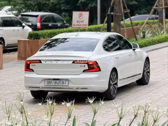 Volvo S90 Ultimate AWD 2023 - Xe đăng ký tháng 8/2024