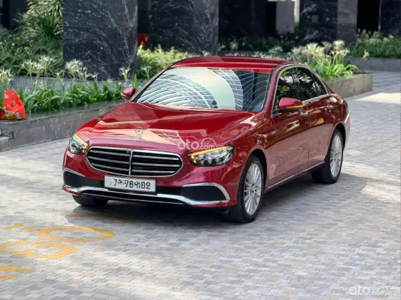Mercedes-Benz E200 Exclusive V1 2022 - Xe đẹp đăng ký tháng 8/2023