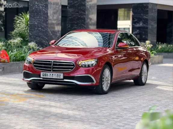 Mercedes-Benz E200 Exclusive V1 2022 - Xe đẹp đăng ký tháng 8/2023