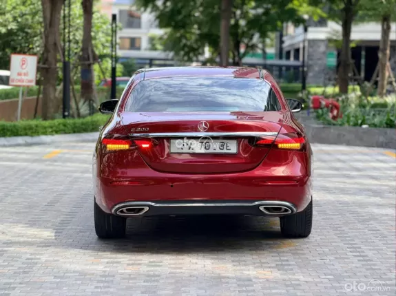 Mercedes-Benz E200 Exclusive V1 2022 - Xe đẹp đăng ký tháng 8/2023