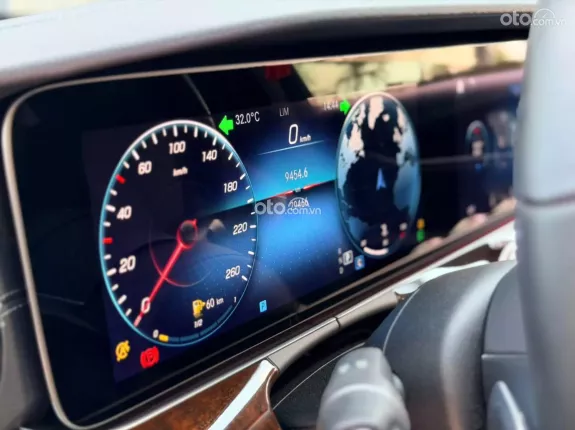 Mercedes-Benz E200 Exclusive V1 2022 - Xe đẹp đăng ký tháng 8/2023