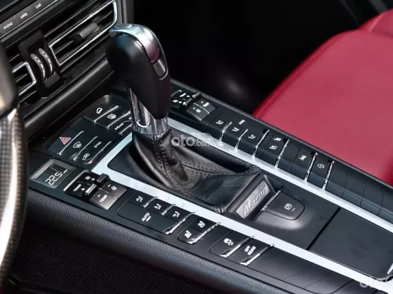 Porsche Macan 2.0 2020 - Porsche Macan 2020 option hơn 900 triệu
