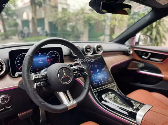 Mercedes-Benz C200 Avantgarde Plus 2022 - Trang bị nhiều tiện nghi hiện đại, vận hành êm ái