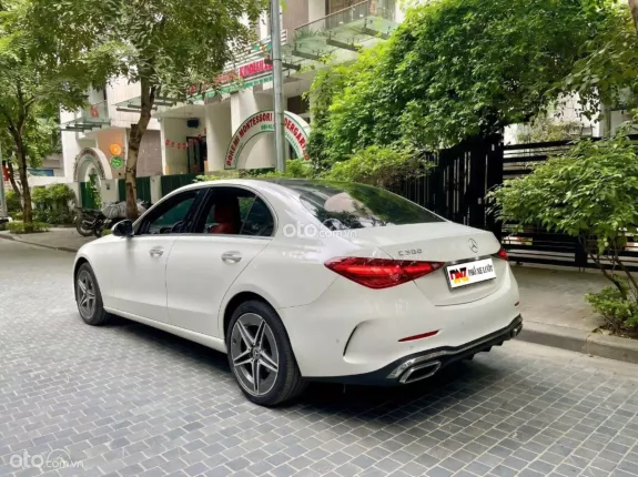 Mercedes-Benz C200 Avantgarde Plus 2022 - Trang bị nhiều tiện nghi hiện đại, vận hành êm ái