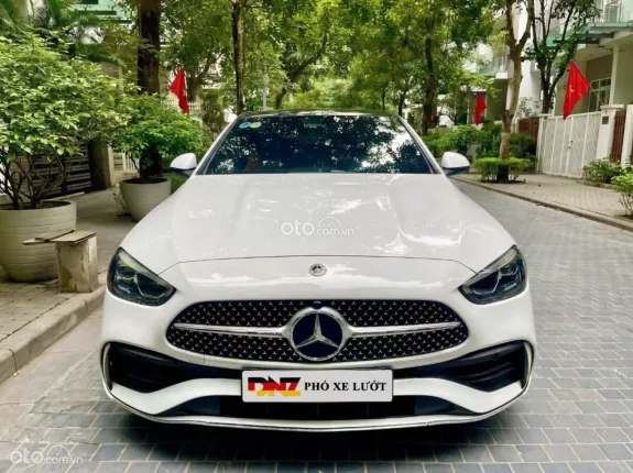 Mercedes-Benz C200 Avantgarde Plus 2022 - Trang bị nhiều tiện nghi hiện đại, vận hành êm ái