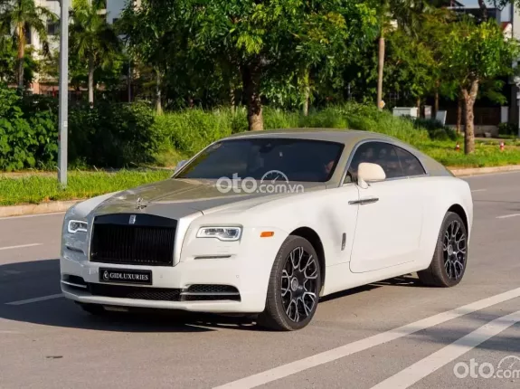 Rolls-Royce Wraith 2016 - Nội thất đỏ sang trọng