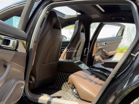 Porsche Panamera 4 Executive 2019 - Porsche Panamera 4 Executive 2020